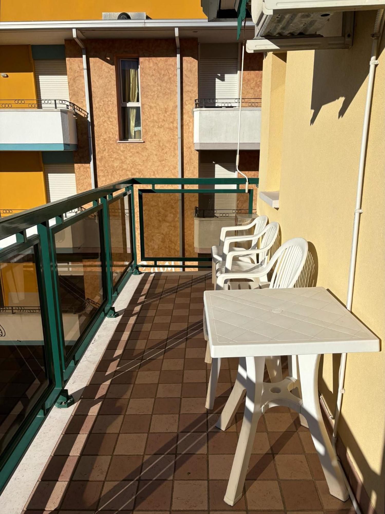 App4Rent - Villa Mimosa - Family Apartment 리도 디 예솔로 외부 사진